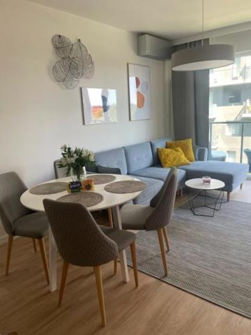 Apartament Mieszczanski Klima-Parkigfree2X-Netflix-Youtube วรอตซวาฟ ภายนอก รูปภาพ